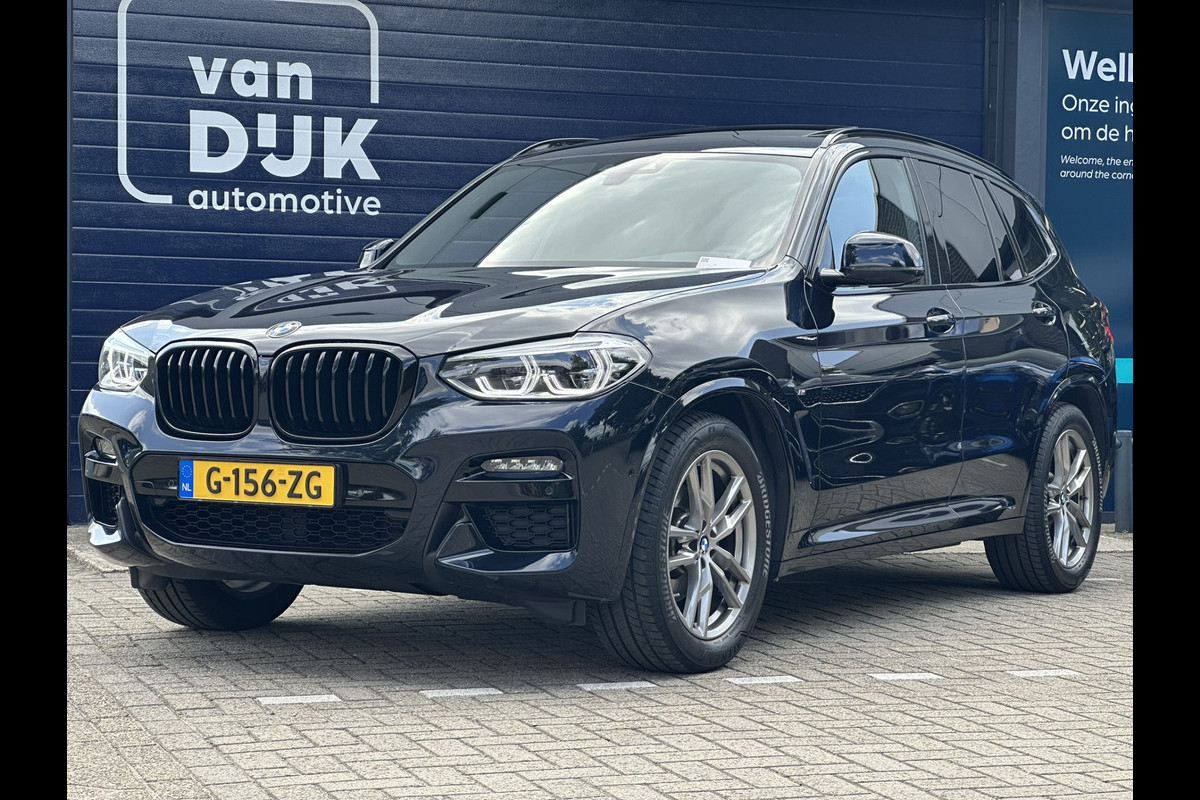 BMW X3 sDrive20i Launch Edition High Executive M SPORT PANORAMADAK LEDER NAVIGATIE TREKHAAK AFNEEMBAAR