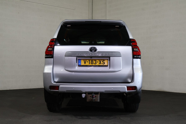 Toyota Land Cruiser 2.8 D-4D-F Challenger Window Van