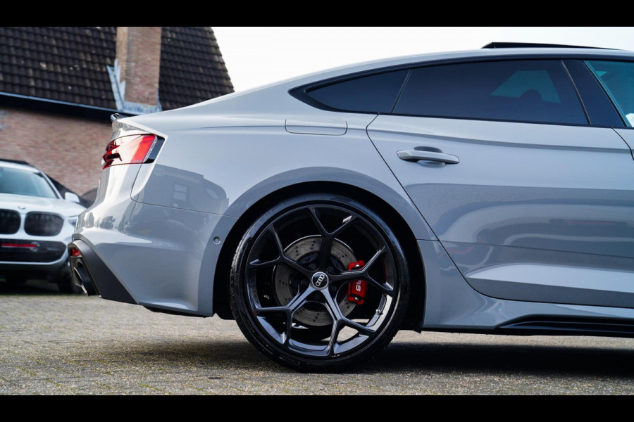 Audi RS5 Sportback 2.9 TFSI RS 5 Quattro Competition Plus | Kuipstoelen | Keramisch | Carbon | Nieuwstaat | HuD | Bang&Olufsen |