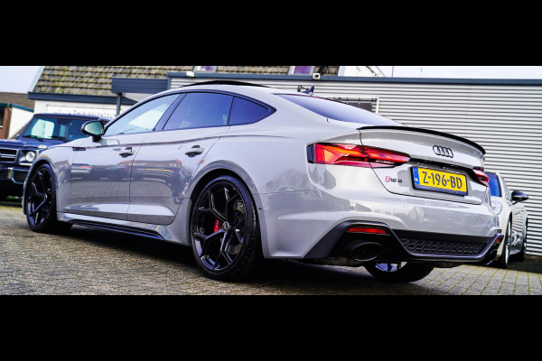 Audi RS5 Sportback 2.9 TFSI RS 5 Quattro Competition Plus | Kuipstoelen | Keramisch | Carbon | Nieuwstaat | HuD | Bang&Olufsen |