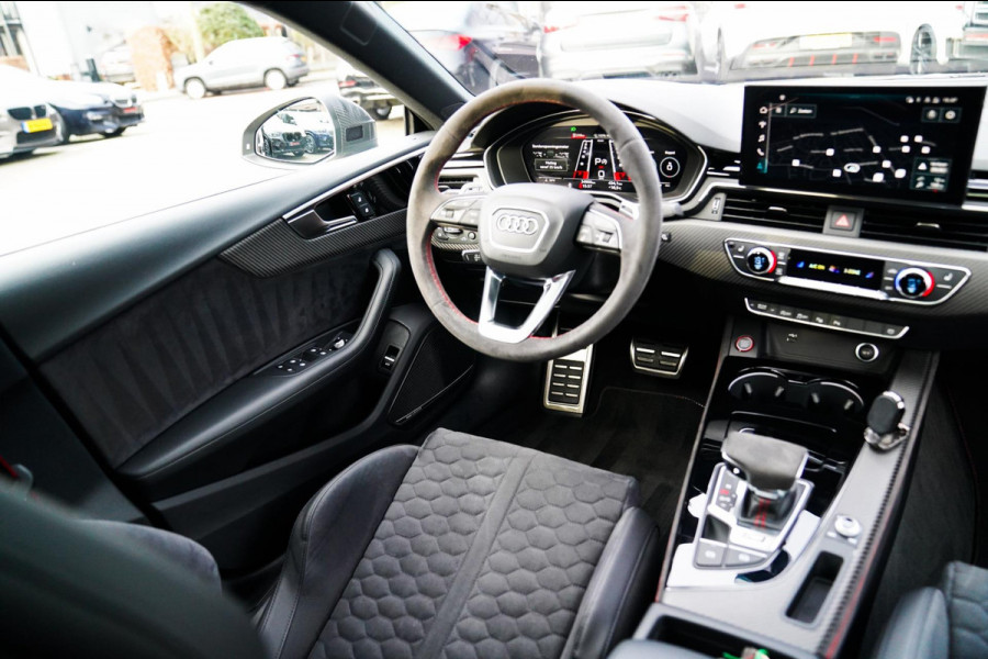 Audi RS5 Sportback 2.9 TFSI RS 5 Quattro Competition Plus | Kuipstoelen | Keramisch | Carbon | Nieuwstaat | HuD | Bang&Olufsen |