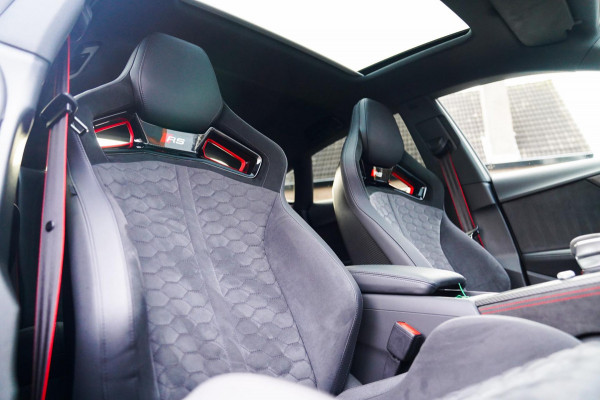 Audi RS5 Sportback 2.9 TFSI RS 5 Quattro Competition Plus | Kuipstoelen | Keramisch | Carbon | Nieuwstaat | HuD | Bang&Olufsen |