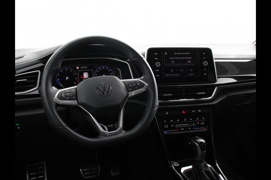 Volkswagen T-Roc 1.5 TSI 150pk Automaat R-Line Edition Navigatie Apple Carplay/Android Auto Camera Climate Control Electrisch te openen achterklep Dab Verwarmbare stoelen