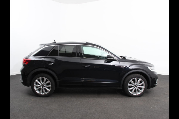 Volkswagen T-Roc 1.5 TSI 150pk Automaat R-Line Edition Navigatie Apple Carplay/Android Auto Camera Climate Control Electrisch te openen achterklep Dab Verwarmbare stoelen