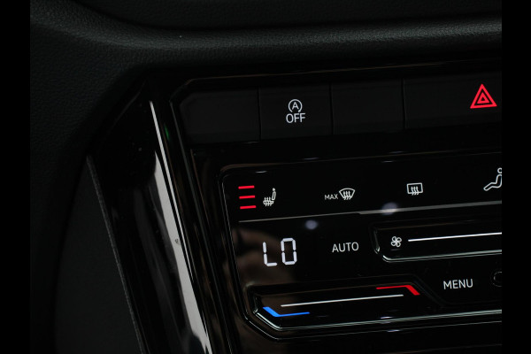 Volkswagen T-Roc 1.5 TSI 150pk Automaat R-Line Edition Navigatie Apple Carplay/Android Auto Camera Climate Control Electrisch te openen achterklep Dab Verwarmbare stoelen