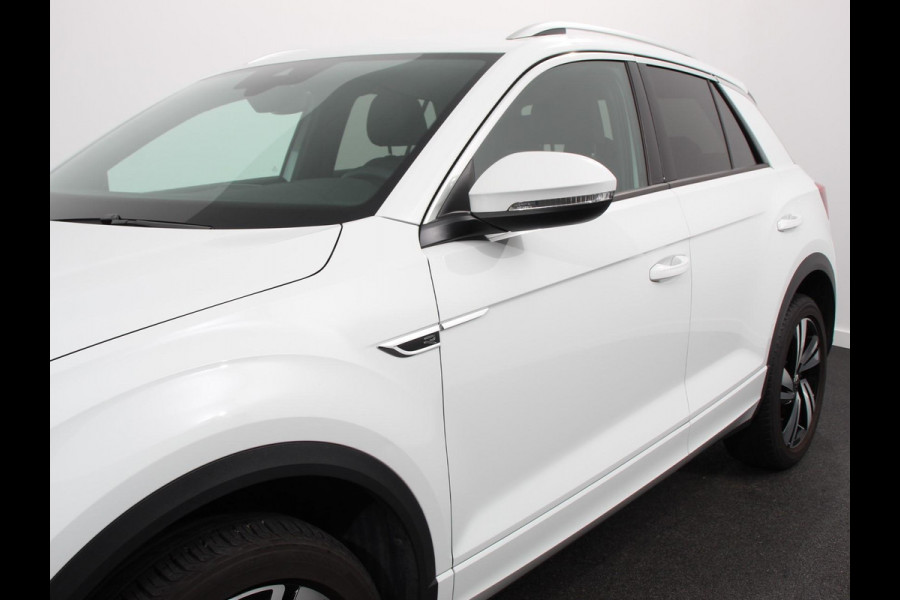 Volkswagen T-Roc 1.5 TSI 150pk Automaat R-Line Edition Navigatie Apple Carplay/Android Auto Camera Climate Control Electrisch te openen achterklep Dab Verwarmbare stoelen