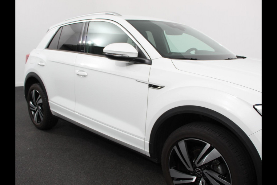 Volkswagen T-Roc 1.5 TSI 150pk Automaat R-Line Edition Navigatie Apple Carplay/Android Auto Camera Climate Control Electrisch te openen achterklep Dab Verwarmbare stoelen