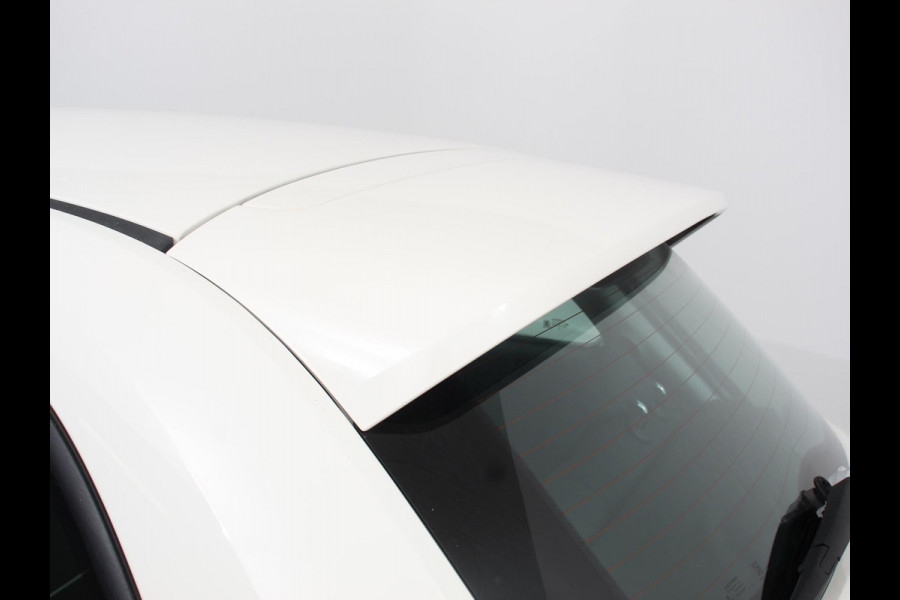 Fiat 500E Urban 42 kWh Airco Climate control 360 Camera Stoelverwarming Keyless Wireless CarPlay Dodehoek Assistant 85 kW Charger Actieradius 320km WLTP