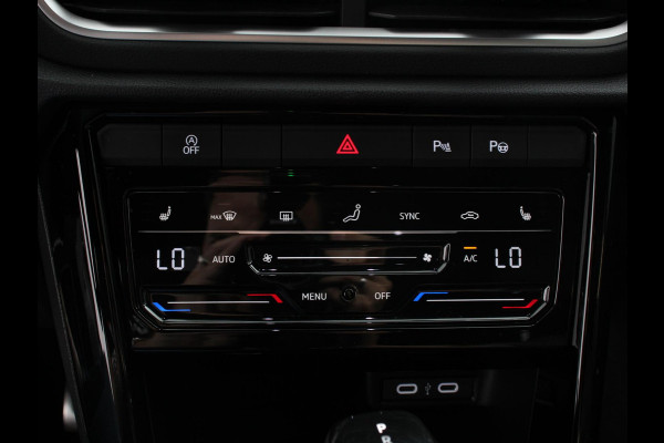 Volkswagen T-Roc 1.5 TSI 150pk Automaat R-Line Edition Navigatie Apple Carplay/Android Auto Camera Climate Control Electrisch te openen achterklep Dab Verwarmbare stoelen