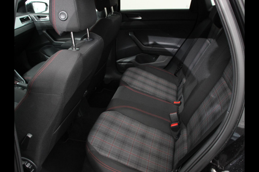 Volkswagen Polo 2.0 TSI GTI 207pk Automaat Digitale Cockpit Navigatie Apple Carplay/Android Auto Climate Control Extra getint Glas Stoelverwarming Dab Led Adaptive Cruise Control