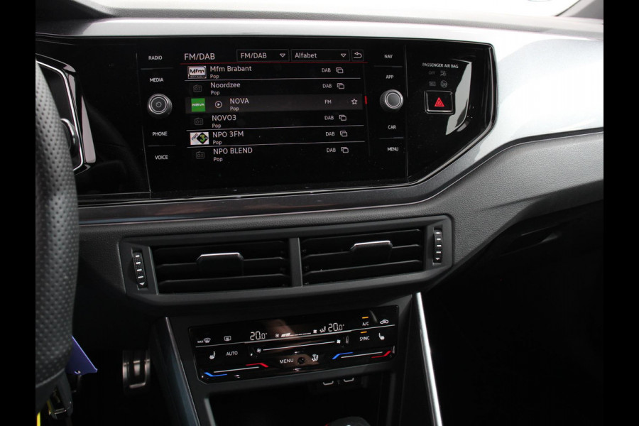 Volkswagen Polo 2.0 TSI GTI 207pk Automaat Digitale Cockpit Navigatie Apple Carplay/Android Auto Climate Control Extra getint Glas Stoelverwarming Dab Led Adaptive Cruise Control