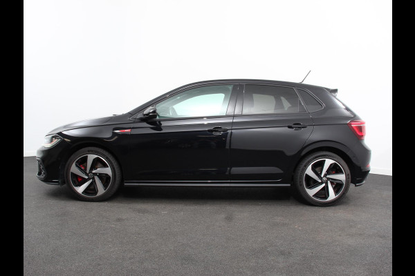 Volkswagen Polo 2.0 TSI GTI 207pk Automaat Digitale Cockpit Navigatie Apple Carplay/Android Auto Climate Control Extra getint Glas Stoelverwarming Dab Led Adaptive Cruise Control