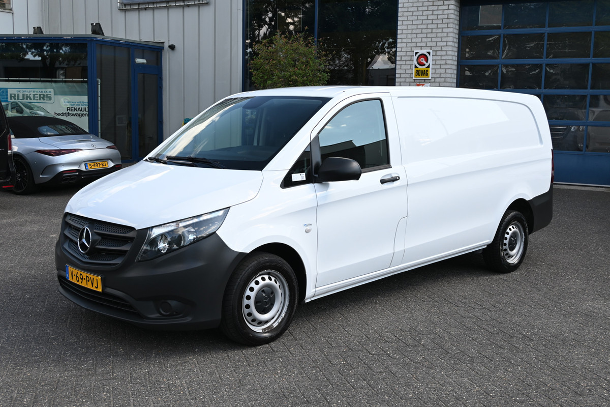 Mercedes-Benz Vito 114 CDI Extra Lang Audio 40 navigatie met camera, 2500kg Trekhaak, Etc.