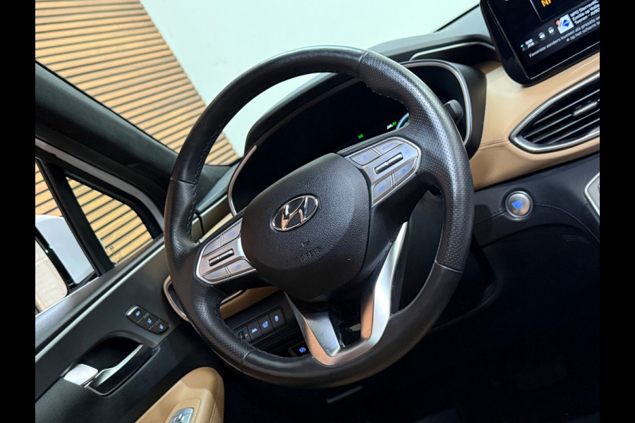 Hyundai Santa Fe 1.6 T-GDI PHEV Premium Sky 7p. | Full Option | Pano | HuD | ACC | Park Assist | 360 | Trekhaak | Dealer Onderhoud