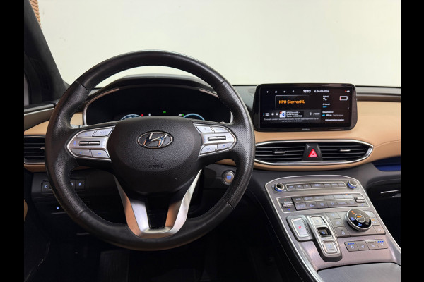 Hyundai Santa Fe 1.6 T-GDI PHEV Premium Sky 7p. | Full Option | Pano | HuD | ACC | Park Assist | 360 | Trekhaak | Dealer Onderhoud