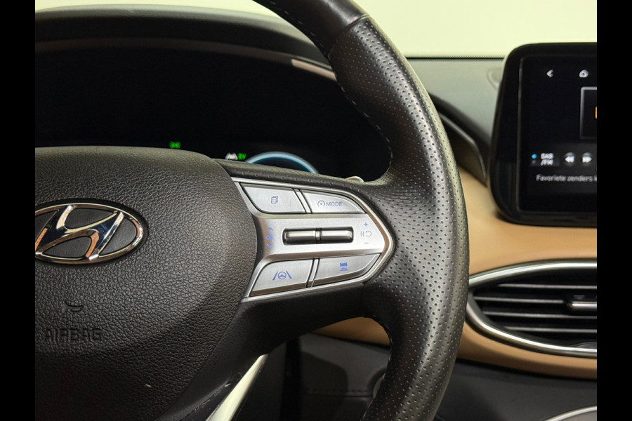 Hyundai Santa Fe 1.6 T-GDI PHEV Premium Sky 7p. | Full Option | Pano | HuD | ACC | Park Assist | 360 | Trekhaak | Dealer Onderhoud