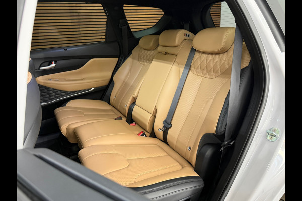 Hyundai Santa Fe 1.6 T-GDI PHEV Premium Sky 7p. | Full Option | Pano | HuD | ACC | Park Assist | 360 | Trekhaak | Dealer Onderhoud