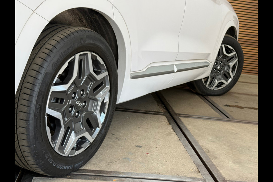 Hyundai Santa Fe 1.6 T-GDI PHEV Premium Sky 7p. | Full Option | Pano | HuD | ACC | Park Assist | 360 | Trekhaak | Dealer Onderhoud