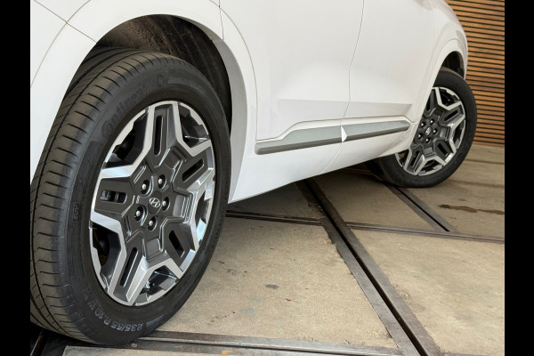 Hyundai Santa Fe 1.6 T-GDI PHEV Premium Sky 7p. | Full Option | Pano | HuD | ACC | Park Assist | 360 | Trekhaak | Dealer Onderhoud