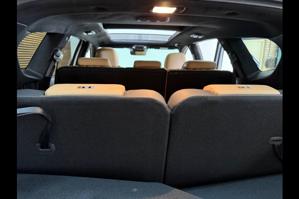 Hyundai Santa Fe 1.6 T-GDI PHEV Premium Sky 7p. | Full Option | Pano | HuD | ACC | Park Assist | 360 | Trekhaak | Dealer Onderhoud