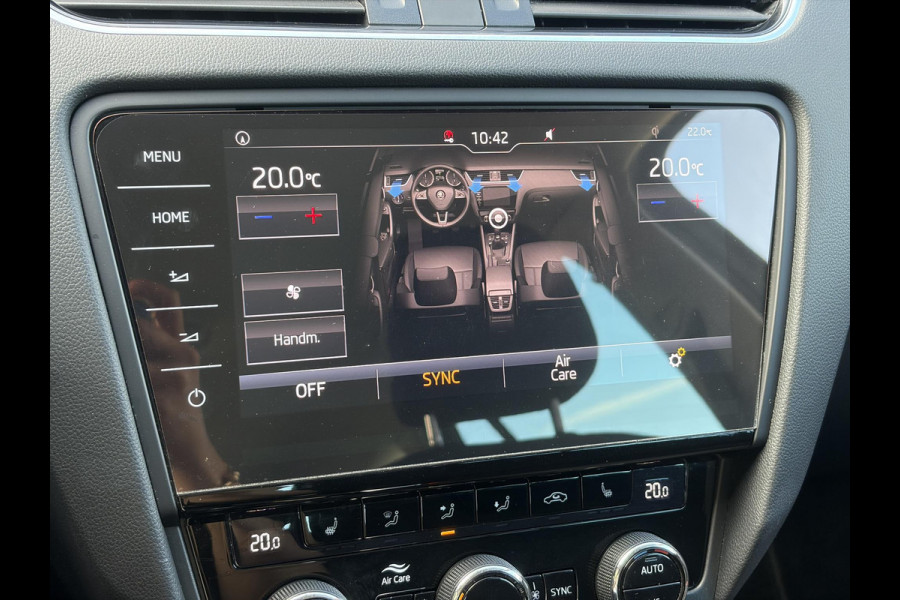 Škoda Octavia Combi 1.5 TSI Greentech Style Business 2e Eigenaar,Draadloze telefoonlader,Carplay,Camera,Navi,Trekhaak,150pk,Pdc V+A,Keyless,Clima,Cruise,Elekt.Stoel,Recent beurt gehad,N.A.P,Apk tot 07-2027