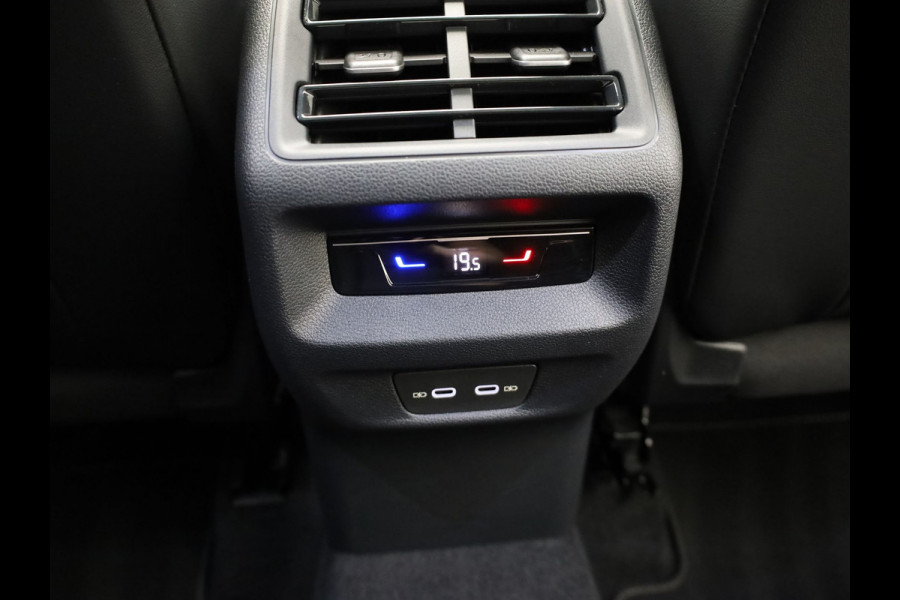 Volkswagen Tiguan 1.5 eTSI R-Line Edition | Panodak | Trekhaak wegkl. | Harman/Kardon | 360 Camera | Side Assist | Keyless | Prijs Rijklaar!!