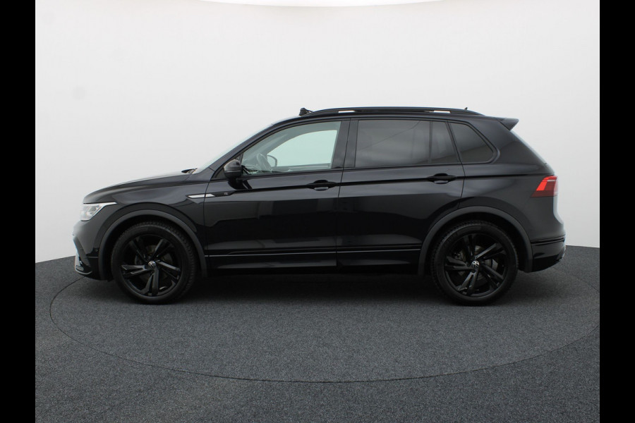 Volkswagen Tiguan 1.5 TSI R-Line Business+ | Panodak | Elk. A-klep | Side Assist | Camera | Black Style | Prijs Rijklaar!!