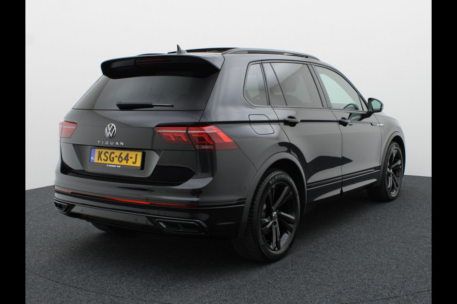 Volkswagen Tiguan 1.5 TSI R-Line Business+ | Panodak | Elk. A-klep | Side Assist | Camera | Black Style | Prijs Rijklaar!!