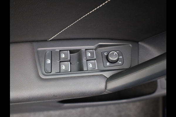 Volkswagen Tiguan 1.5 TSI R-Line Business+ | Panodak | Elk. A-klep | Side Assist | Camera | Black Style | Prijs Rijklaar!!