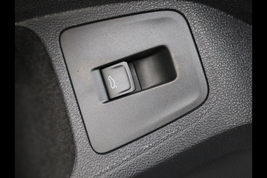 Volkswagen Tiguan 1.5 TSI R-Line Business+ | Panodak | Elk. A-klep | Side Assist | Camera | Black Style | Prijs Rijklaar!!