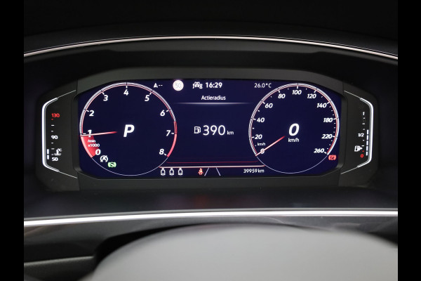 Volkswagen Tiguan 1.5 TSI R-Line Business+ | Panodak | Elk. A-klep | Side Assist | Camera | Black Style | Prijs Rijklaar!!
