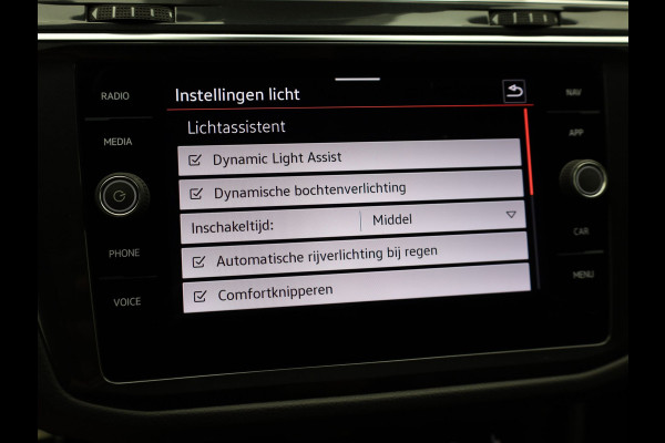 Volkswagen Tiguan 1.5 TSI R-Line Business+ | Panodak | Elk. A-klep | Side Assist | Camera | Black Style | Prijs Rijklaar!!