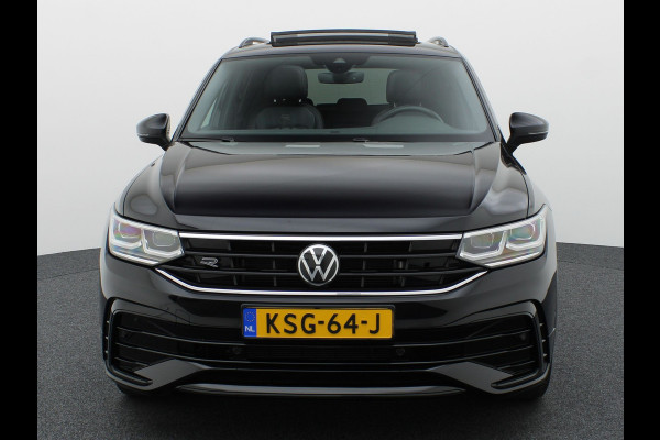 Volkswagen Tiguan 1.5 TSI R-Line Business+ | Panodak | Elk. A-klep | Side Assist | Camera | Black Style | Prijs Rijklaar!!