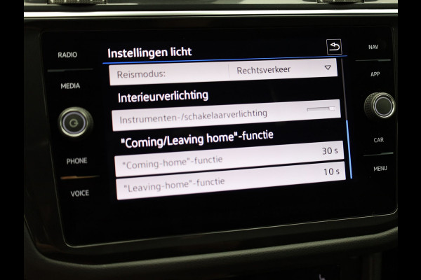 Volkswagen Tiguan 1.5 TSI R-Line Business | Black Style | Head Up | Keyless | IQ Light | Trekhaak wegkl. | Camera | Prijs Rijklaar!!