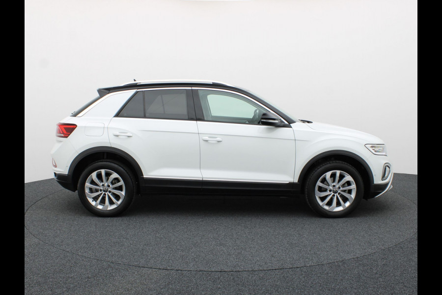 Volkswagen T-Roc 1.5 TSI Style | IQ Light | Camera | Stoelverw. | Prijs Rijklaar!!