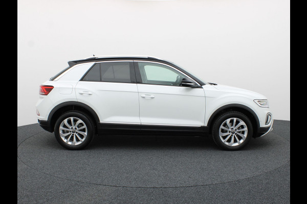 Volkswagen T-Roc 1.5 TSI Style | IQ Light | Camera | Stoelverw. | Prijs Rijklaar!!