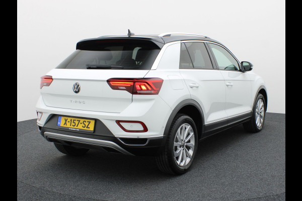 Volkswagen T-Roc 1.5 TSI Style | IQ Light | Camera | Stoelverw. | Prijs Rijklaar!!
