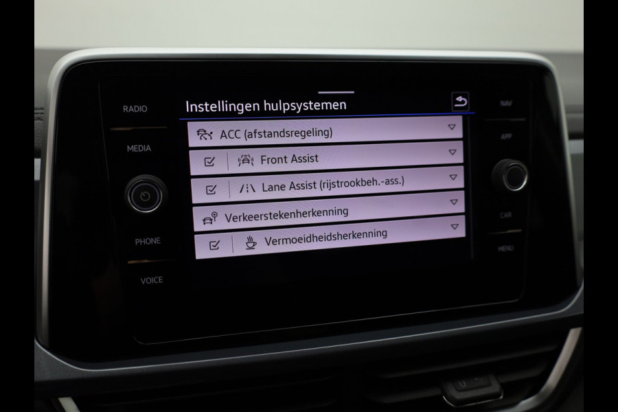 Volkswagen T-Roc 1.5 TSI Style | IQ Light | Camera | Stoelverw. | Prijs Rijklaar!!
