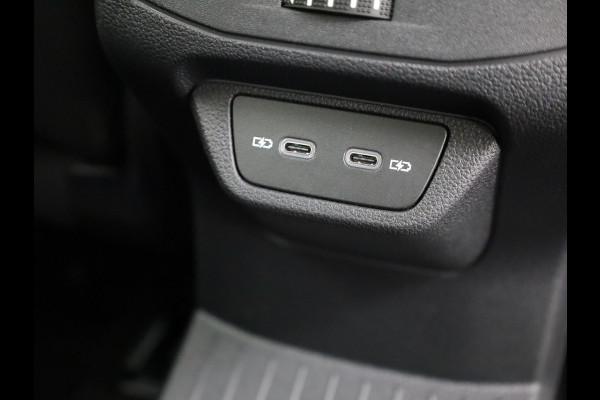 Volkswagen T-Roc 1.5 TSI Style | IQ Light | Camera | Stoelverw. | Prijs Rijklaar!!