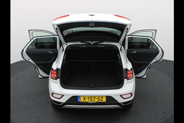 Volkswagen T-Roc 1.5 TSI Style | IQ Light | Camera | Stoelverw. | Prijs Rijklaar!!