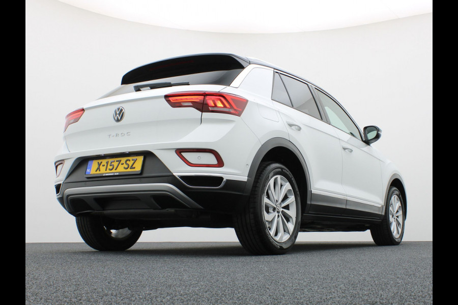 Volkswagen T-Roc 1.5 TSI Style | IQ Light | Camera | Stoelverw. | Prijs Rijklaar!!