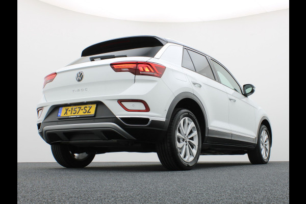 Volkswagen T-Roc 1.5 TSI Style | IQ Light | Camera | Stoelverw. | Prijs Rijklaar!!