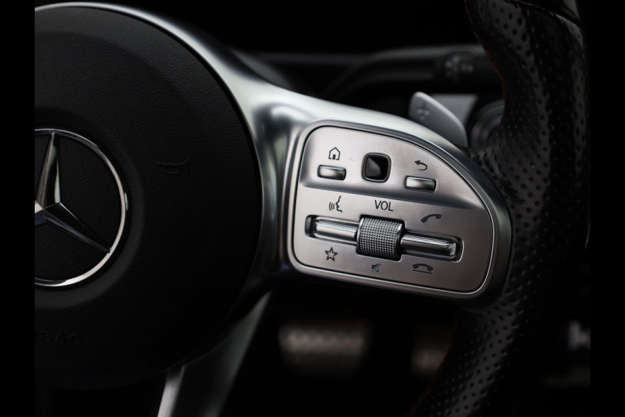 Mercedes-Benz A-Klasse 180 AMG Line | Panodak | Camera | Sfeer | Keyless | Prijs Rijklaar!!