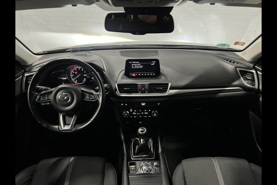 Mazda 3 2.0 SkyActiv-G 120 SkyLease GT Stuur-/stoelverwarming | Cruise Control | Achteruitrij camera | Head-up | Dode hoek assistent | 18'' lichtmetalen wielen