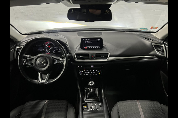 Mazda 3 2.0 SkyActiv-G 120 SkyLease GT Stuur-/stoelverwarming | Cruise Control | Achteruitrij camera | Head-up | Dode hoek assistent | 18'' lichtmetalen wielen