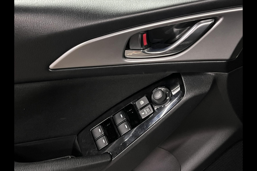 Mazda 3 2.0 SkyActiv-G 120 SkyLease GT Stuur-/stoelverwarming | Cruise Control | Achteruitrij camera | Head-up | Dode hoek assistent | 18'' lichtmetalen wielen