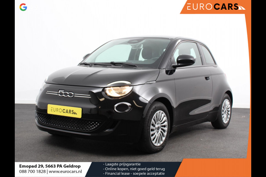 Fiat 500E Urban 42 kWh Airco Climatronic 360 Camera Stoelverwarming Keyless Wireless CarPlay Dodehoek Assistant 85 kW Charger Actieradius 320km WLTP