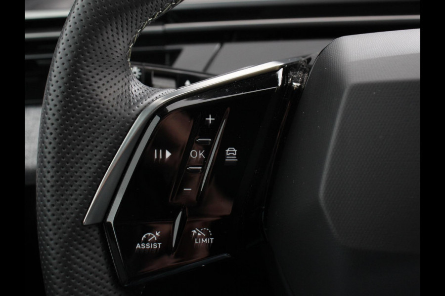 Peugeot E-3008 210 GT-Line Automaat Climate control Adaptieve cruise control 360 camera Keyless Apple Carplay/ Android auto Led Verwarmde voorstoelen Stuurverwarming Parkeersensoren Navigatie Afneembare Trekhaak