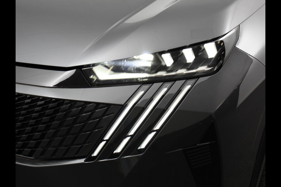 Peugeot E-3008 210 GT-Line Automaat Climate control Adaptieve cruise control 360 camera Keyless Apple Carplay/ Android auto Led Verwarmde voorstoelen Stuurverwarming Parkeersensoren Navigatie Afneembare Trekhaak