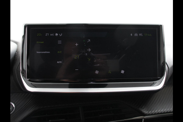 Peugeot e-2008 EV Allure 50 kWh Navigatie Apple Carplay/Android Auto Climate Control Led Parkeer sensoren Cruise Control Stoelverwarming